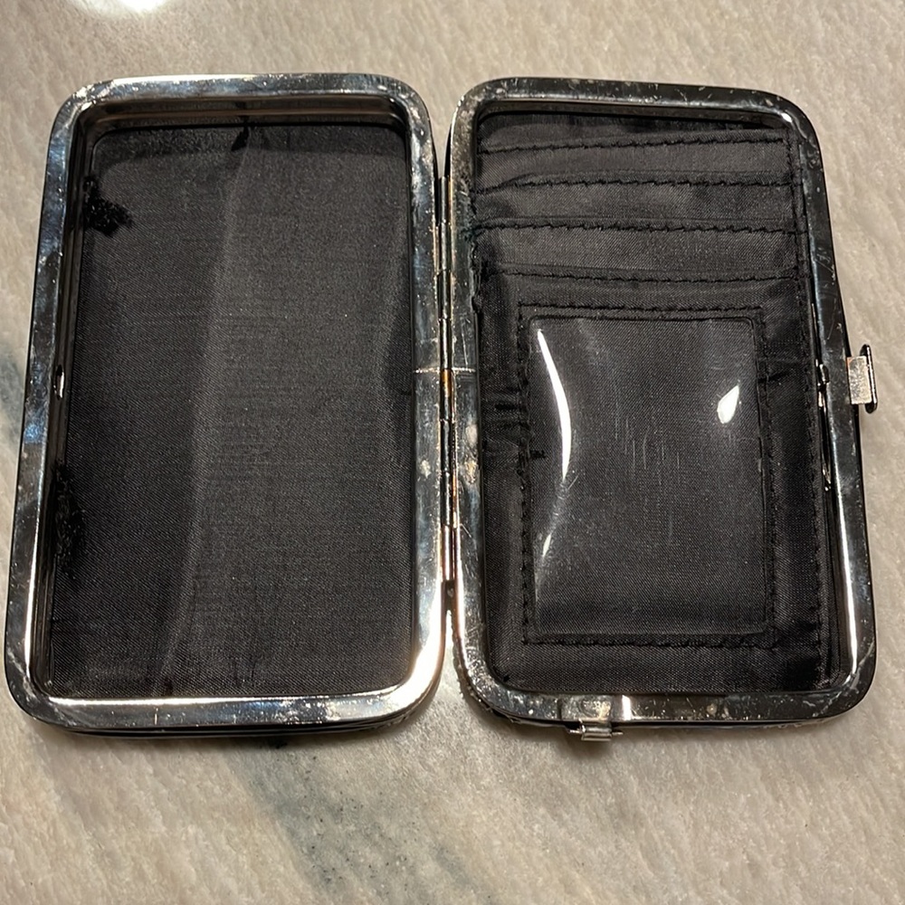Wallet - Picture 3 of 4